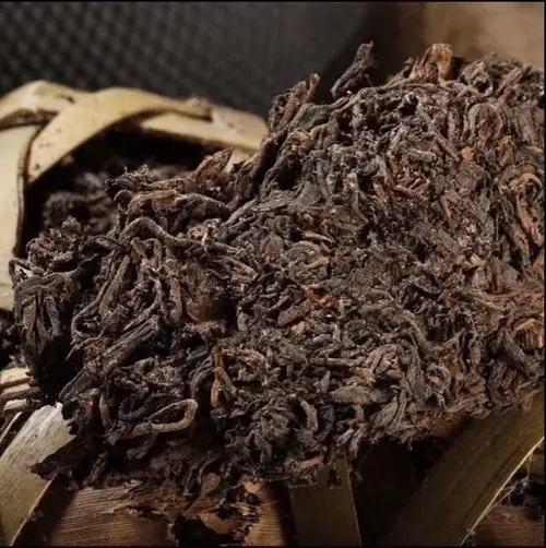 普洱茶怎么分辨古樹茶？