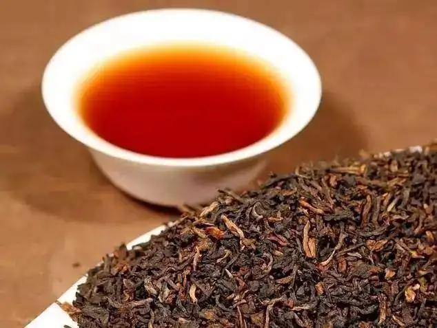 如何選購(gòu)、辨識(shí)普洱茶優(yōu)劣？