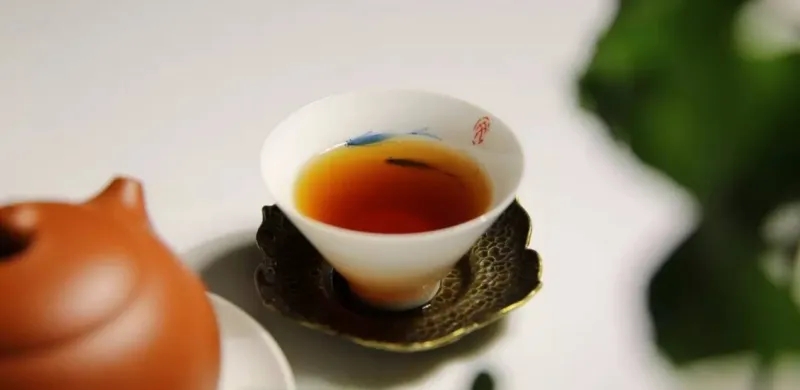 剛剛說(shuō)出了古樹純料與拼配之間的秘密！